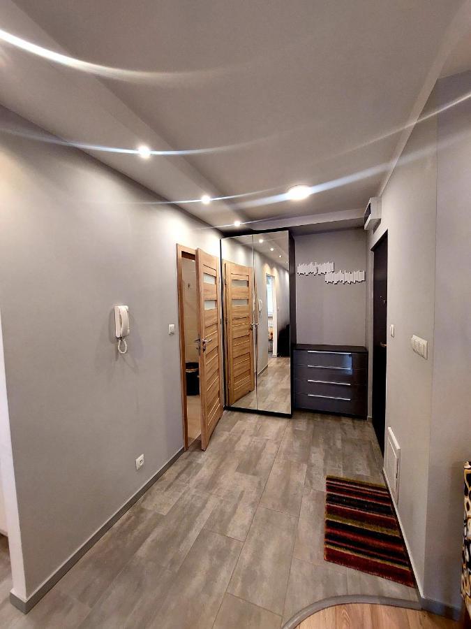 Nowoczesna Kawalerka Apartment Lublin Ngoại thất bức ảnh